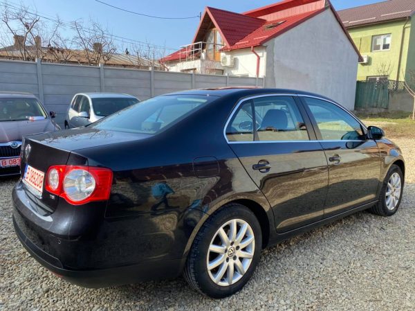 Volkswagen Jetta, 1.6 diesel, Mai 2010, 177.000 km