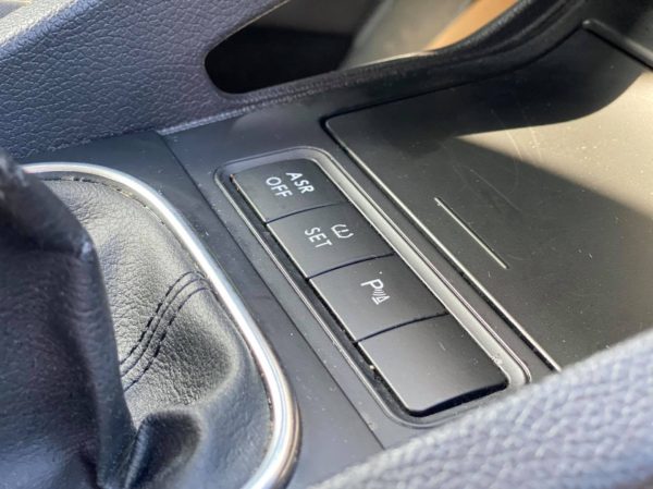 Volkswagen Jetta, 1.6 diesel, Mai 2010, 177.000 km