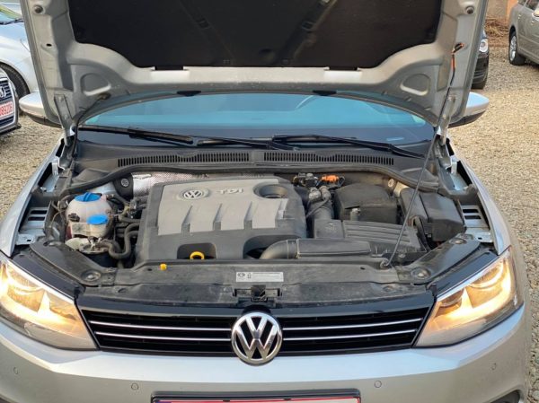 Volkswagen Jetta, 1.6 diesel TDI, Mai 2014, 107.000 km