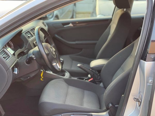 Volkswagen Jetta, 1.6 diesel TDI, Mai 2014, 107.000 km