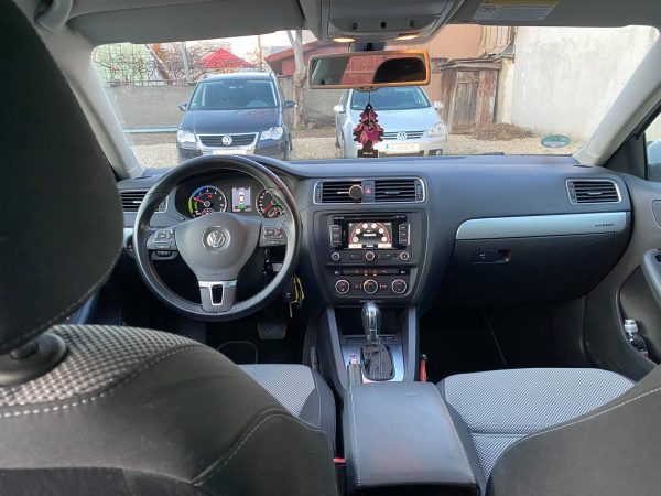 Volkswagen Jetta, 1.4 benzină - hybrid, Octombrie 2013, 187.000 km