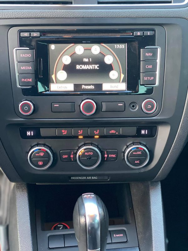 Volkswagen Jetta, 1.4 benzină - hybrid, Octombrie 2013, 187.000 km