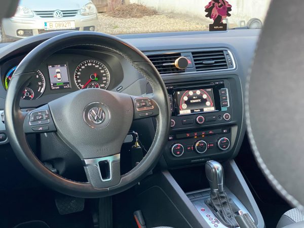 Volkswagen Jetta, 1.4 benzină - hybrid, Octombrie 2013, 187.000 km