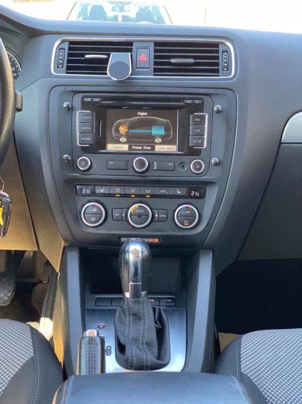 Volkswagen Jetta, 1.4 benzină - hybrid, Septembrie 2014, 190.000 km