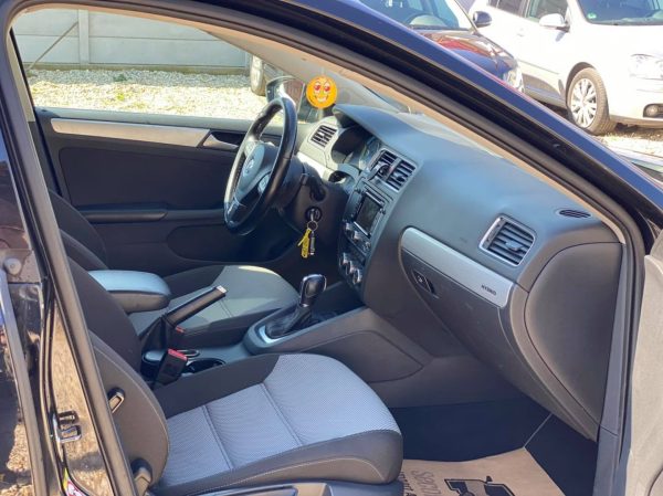 Volkswagen Jetta, 1.4 benzină - hybrid, Septembrie 2014, 190.000 km