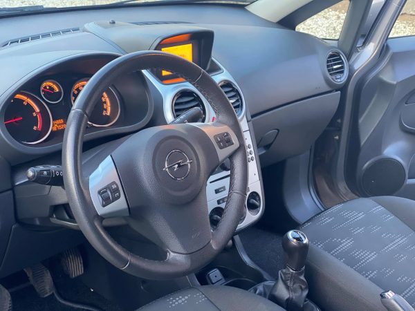 Opel Corsa, 1.3 diesel CDTI, Septembrie 2012, 186.000 km
