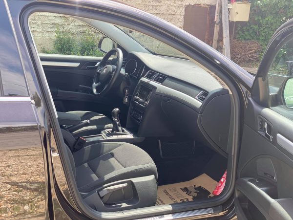Skoda Superb, 1.6 diesel, Martie 2015, 155.000 km