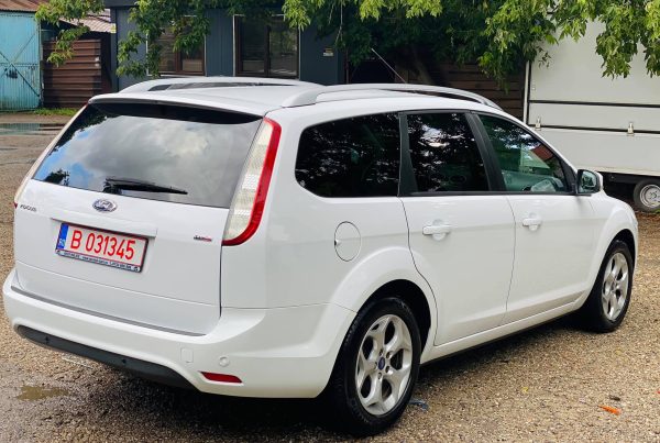 Ford Focus, 1.6 diesel, Martie 2011, 220.000 km