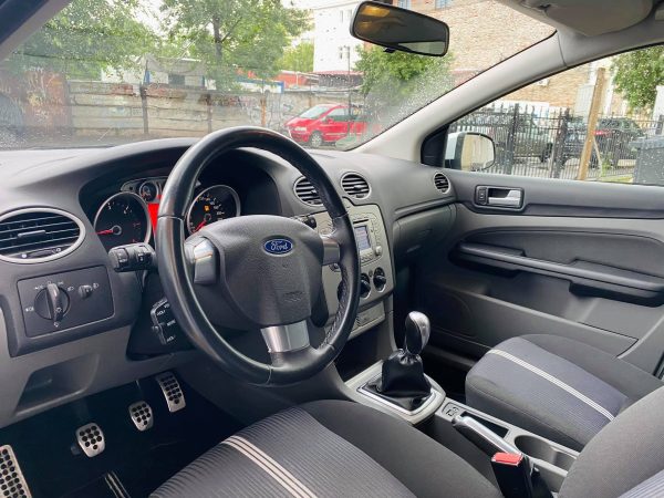 Ford Focus, 1.6 diesel, Martie 2011, 220.000 km