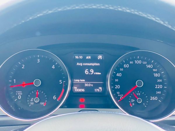 Volkswagen Passat, 1.6 diesel, 2017, 100.000 km