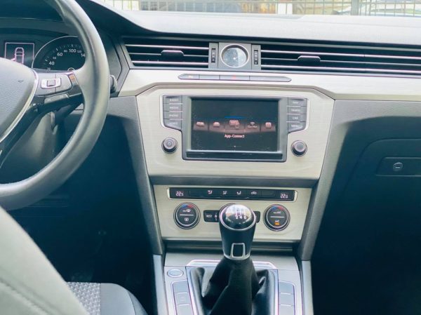 Volkswagen Passat, 1.6 diesel, 2017, 100.000 km