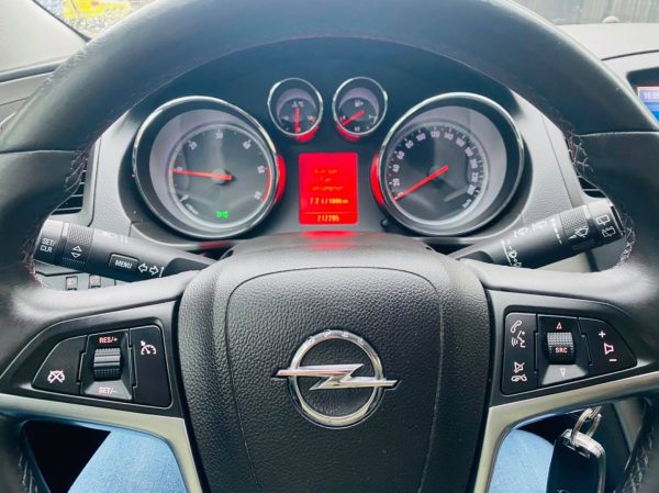 Opel Insignia, 2.0 diesel CDTI, 2011, 210.000 km