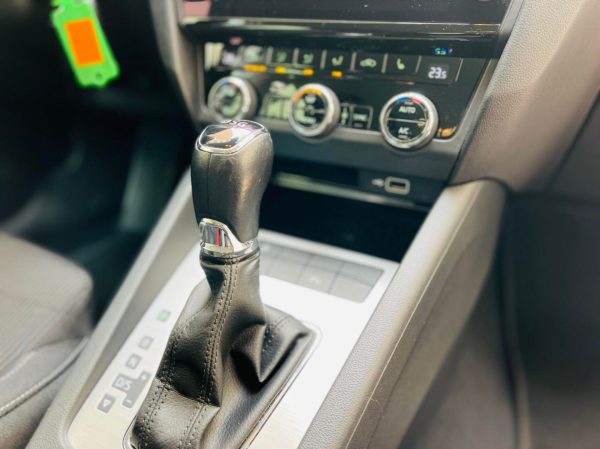 Skoda Octavia, 1.6 diesel, martie 2018, 198.000 km