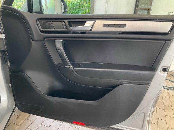 VW TOUAREG 2011, 253000 KM, GERMANIA, 4x4,SUSPENSIE PNEUMATICA