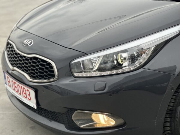 Kia cee'd 1.6 GDI Spirit AUTOMAT /XENON/ 1.6 BENZINA /130.000 km