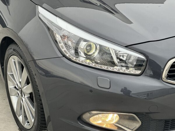 Kia cee'd 1.6 GDI Spirit AUTOMAT /XENON/ 1.6 BENZINA /130.000 km