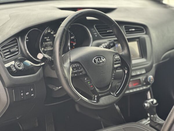 Kia cee'd 1.6 GDI Spirit AUTOMAT /XENON/ 1.6 BENZINA /130.000 km