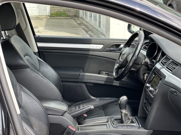 SKODA SUPERB GreenLine 2012 Diesel 1.6 Piele XenonNAVI