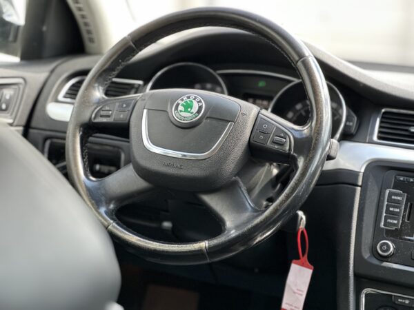 SKODA SUPERB GreenLine 2012 Diesel 1.6 Piele XenonNAVI