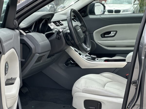 Land Rover Evoque 2.0 Td4 SE Dynamic      NAVI /PANO /PIELE /4X4/ 2016