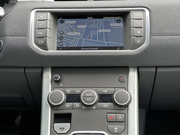Land Rover Evoque 2.0 Td4 SE Dynamic      NAVI /PANO /PIELE /4X4/ 2016