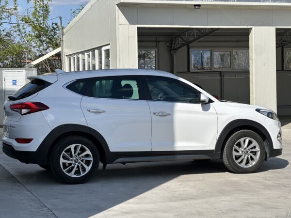 Hyundai Tucson 1.7 CRDi Xpossible ISG 2WD