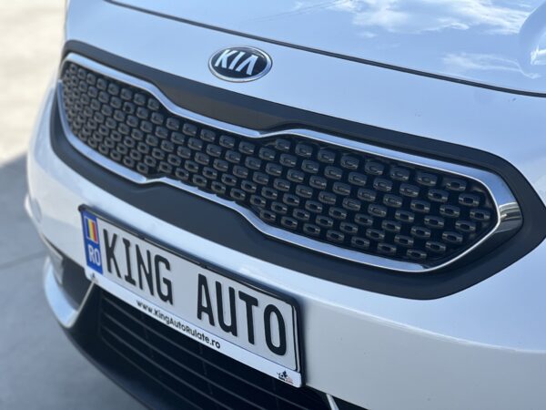 Kia Niro 1.6 Hybrid Active AUTOMAT /HYBRID /ALB PELAT /2016/XENON/NAVI