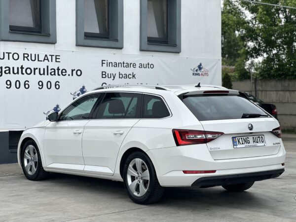 SKODA SUPERB COMBI 2019 / 170.000 km