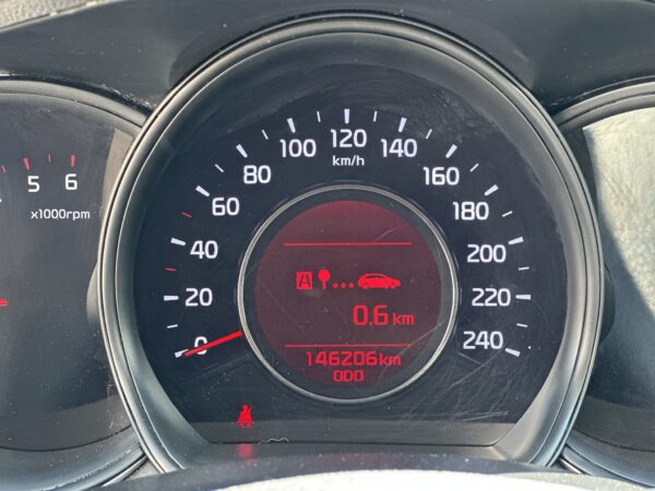 Kia cee'd 1.4 CRDi Cool Diesel / Manual  / 2012