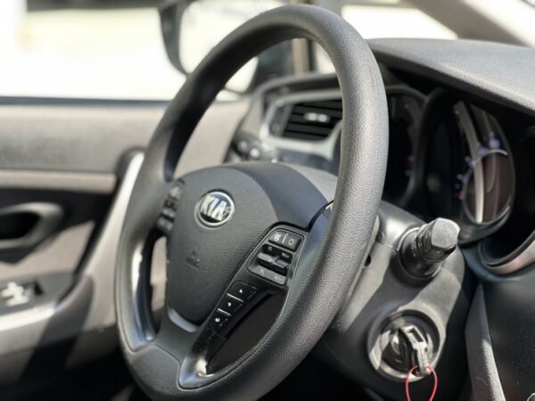 Kia cee'd 1.4 CRDi Cool Diesel / Manual  / 2012