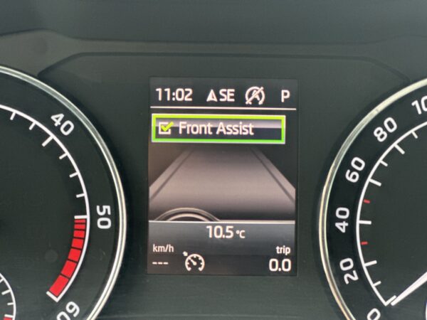 SKODA SUPERB COMBI 2019 / 170.000 km