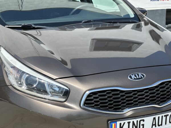 Kia cee'd 1.4 CRDi Cool Diesel / Manual  / 2012