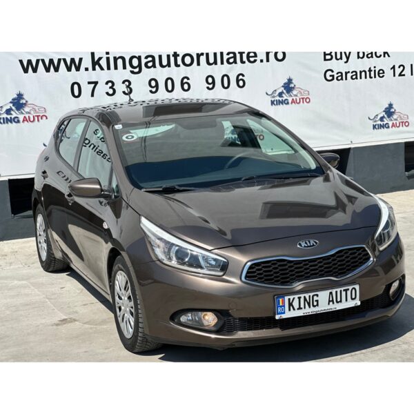 Kia cee'd 1.4 CRDi Cool Diesel / Manual  / 2012