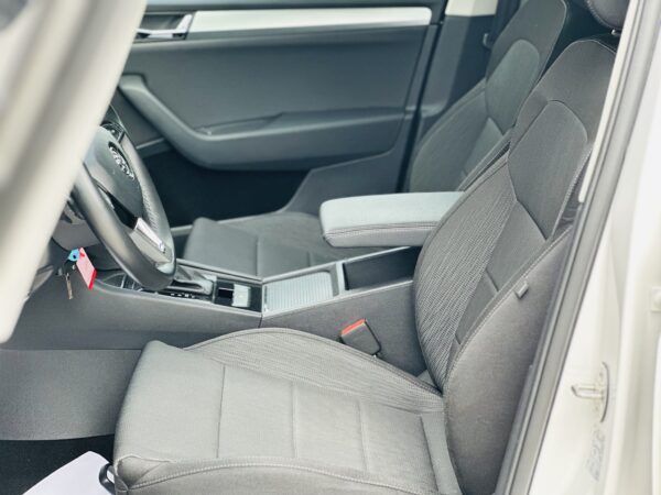 SKODA SUPERB COMBI 2019 / 170.000 km