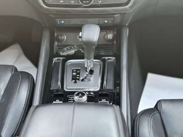SsangYong REXTON 2.2 e-XDi 220 4WD Aut. Sapphire