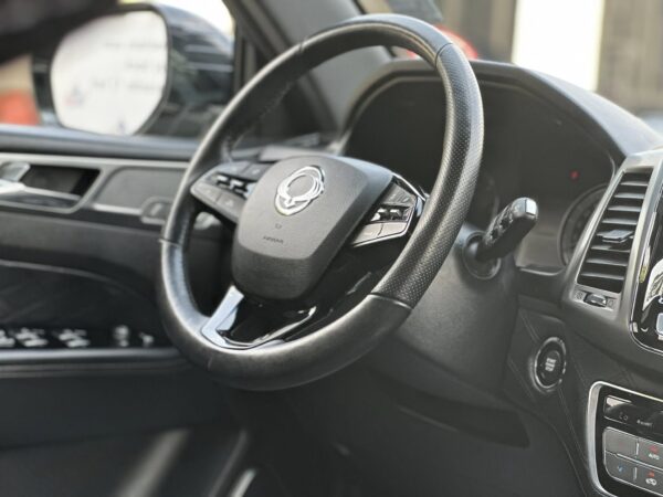 SsangYong REXTON 2.2 e-XDi 220 4WD Aut. Sapphire