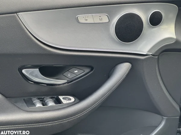 MERCEDES E220 COUPE