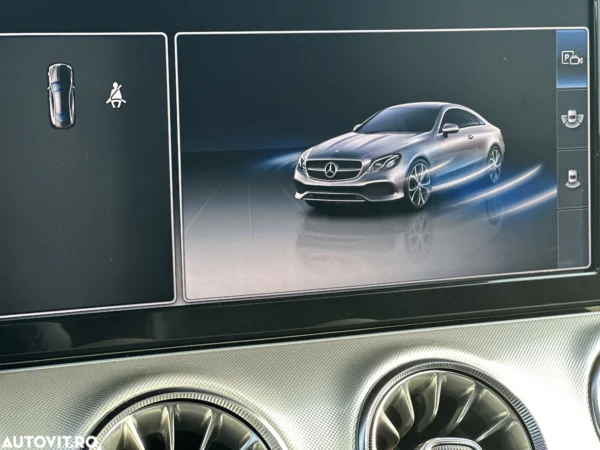 MERCEDES E220 COUPE