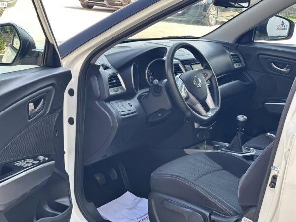 Ssangyong Tivoli 1.6 Be 4x2 (KGM)