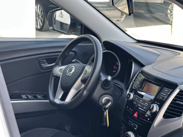 Ssangyong Tivoli 1.6 Be 4x2 (KGM)