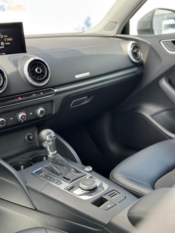 Audi A3 Sportback 1.0 TFSI S tronic Design