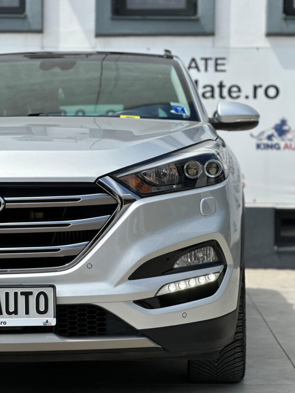 Hyundai Tucson 2.0 CRDI 4WD Automatik Advantage