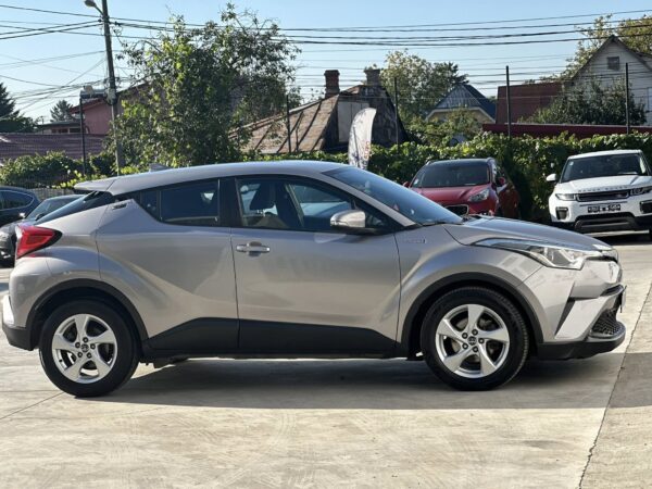 Toyota / C-HR 1.8 Hybrid Active