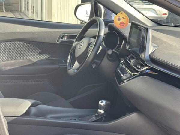 Toyota / C-HR 1.8 Hybrid Active