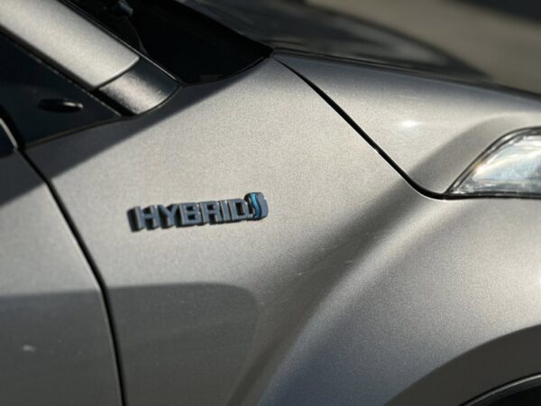Toyota / C-HR 1.8 Hybrid Active