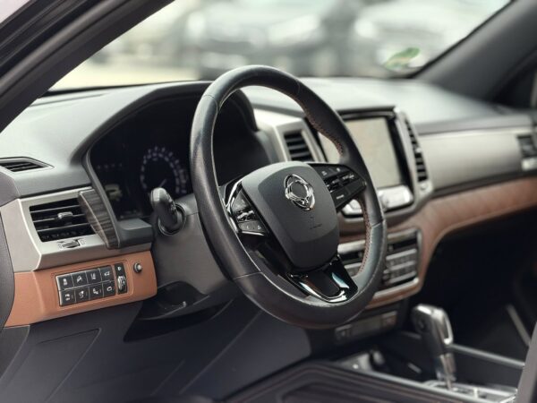 SsangYong REXTON 2.2 e-XDi 220 4WD Aut. Sapphire