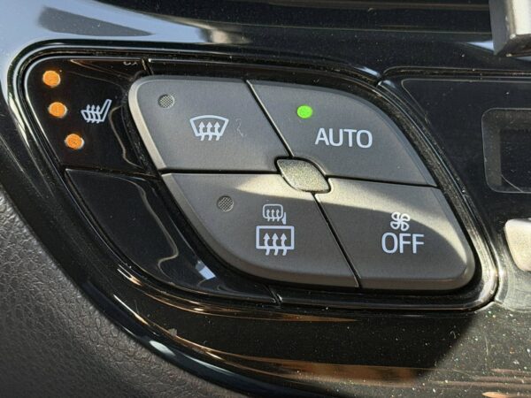 TOYOTA C-HR 1.8 Hybrid