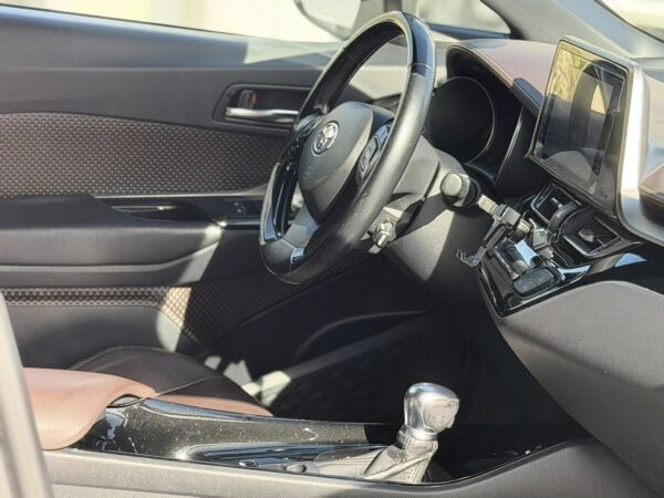 TOYOTA C-HR 1.8 Hybrid