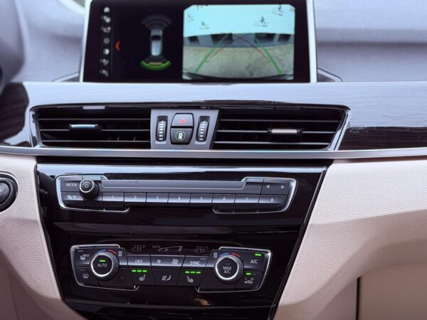 BMW X1 sDrive 20i Sport Line