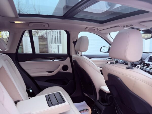 BMW X1 sDrive 20i Sport Line